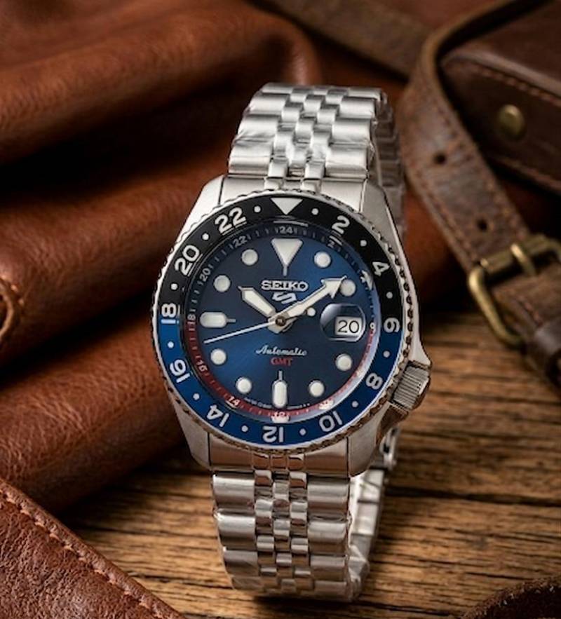 Seiko 5 Sports GMT