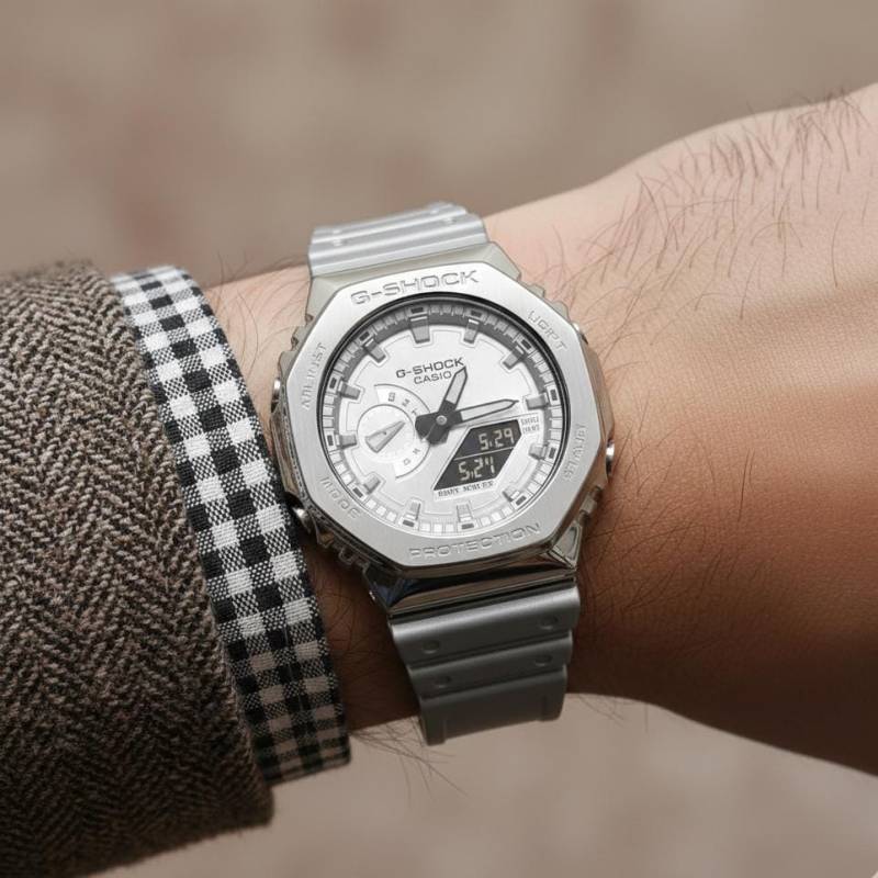 Casio g shock gm2100