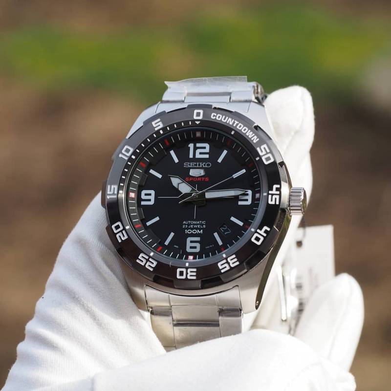 Seiko 5 Sports